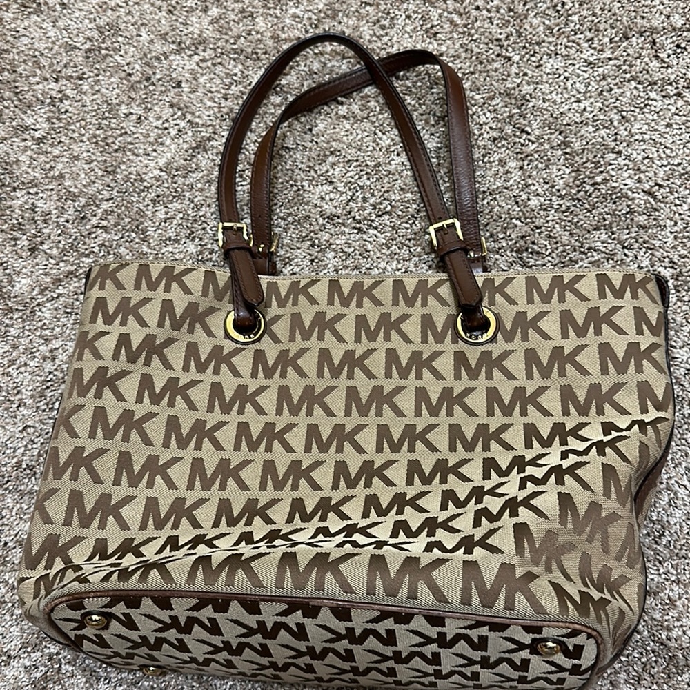 MK Tote bag